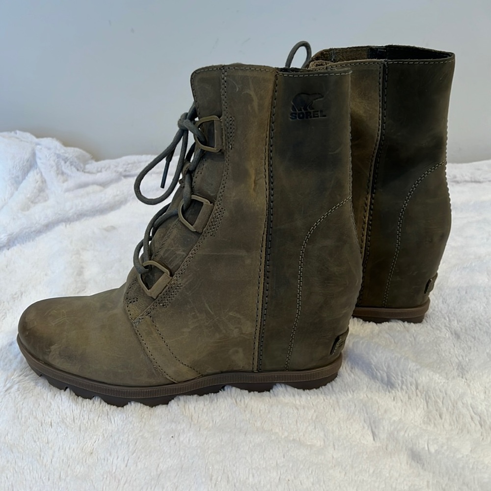 Sorel wedge boot size 11